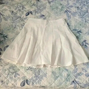 Old money / tennis  white skirt size x-small/size us2